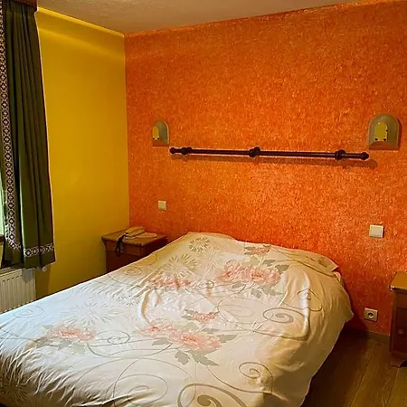מלון Logis & Restaurant - Les Vosges 3*