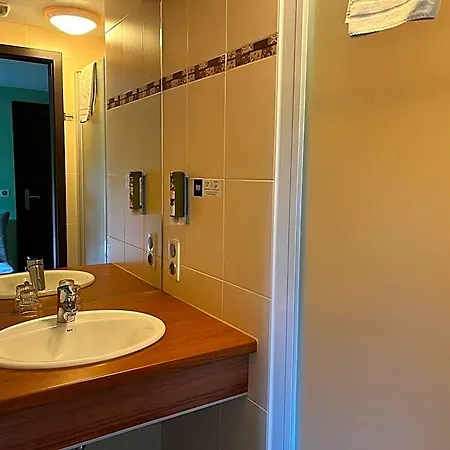 Logis & Restaurant - Les Vosges 3*