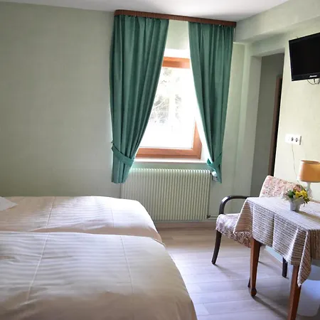 Logis & Restaurant - Les Vosges 3*