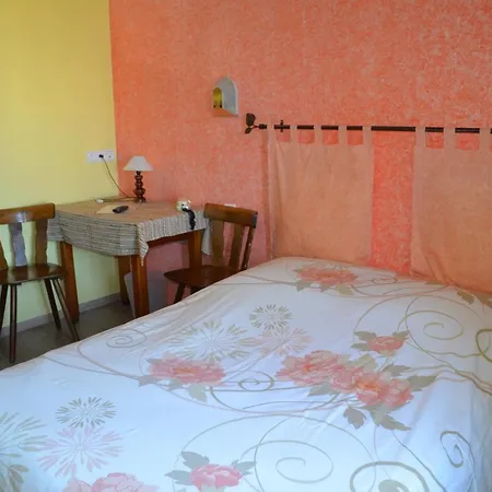 Hotel Logis & Restaurant - Les Vosges 3*