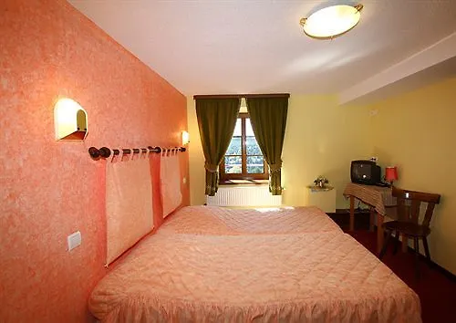 Logis & Restaurant - Les Vosges 3* Dabo